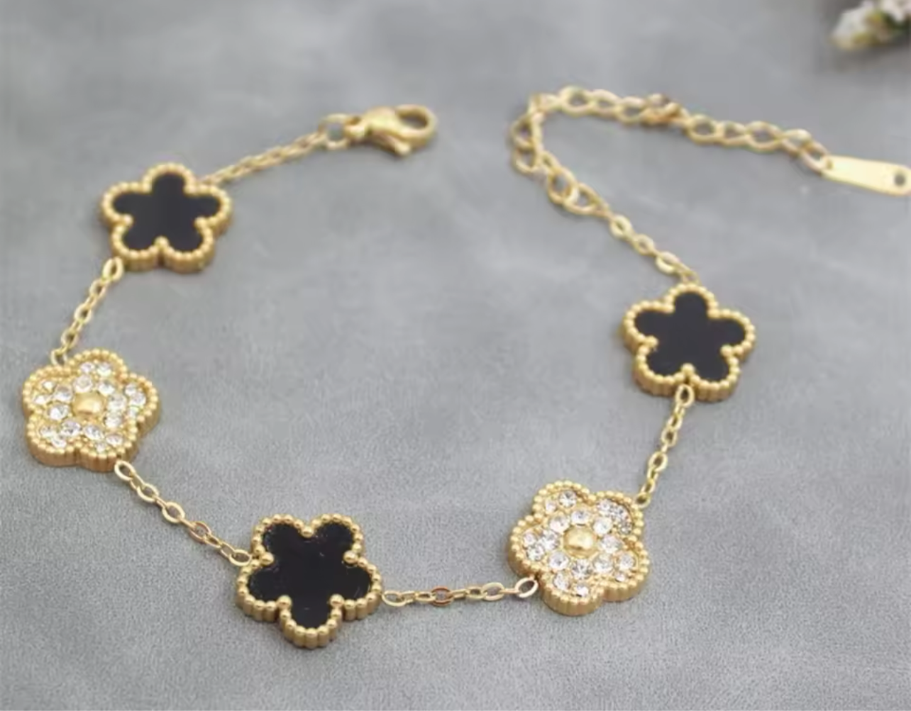 5 Lucky flowers Bracelet, Black