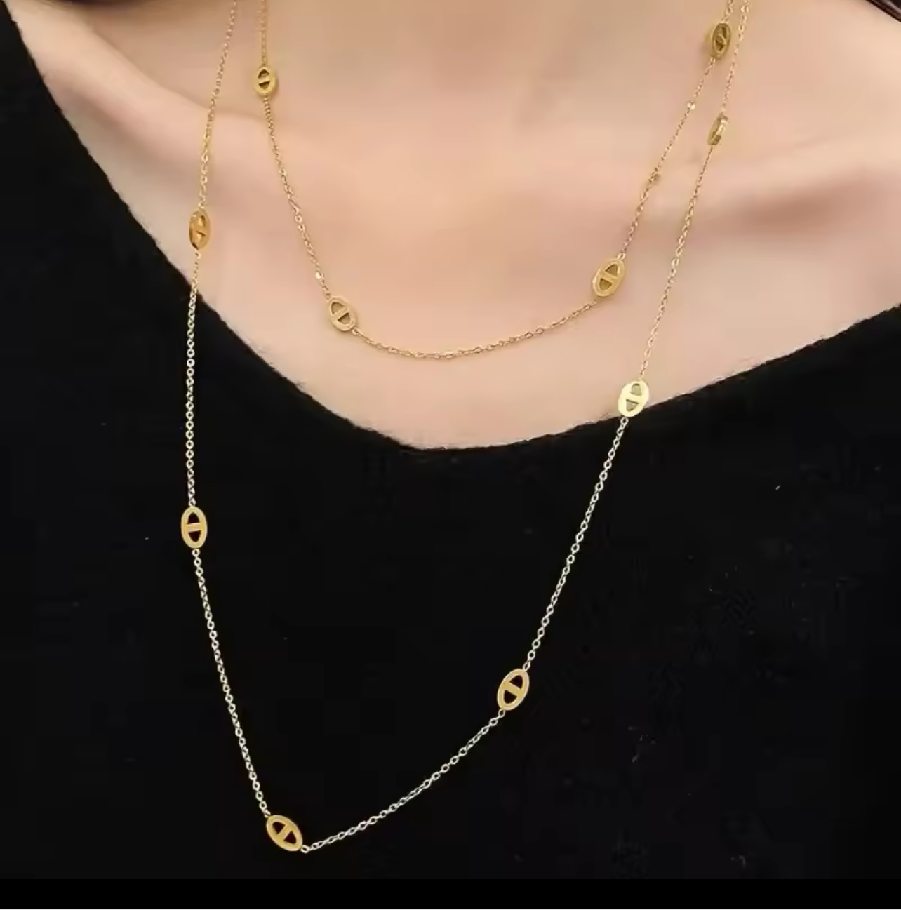 “Ovals” long necklace