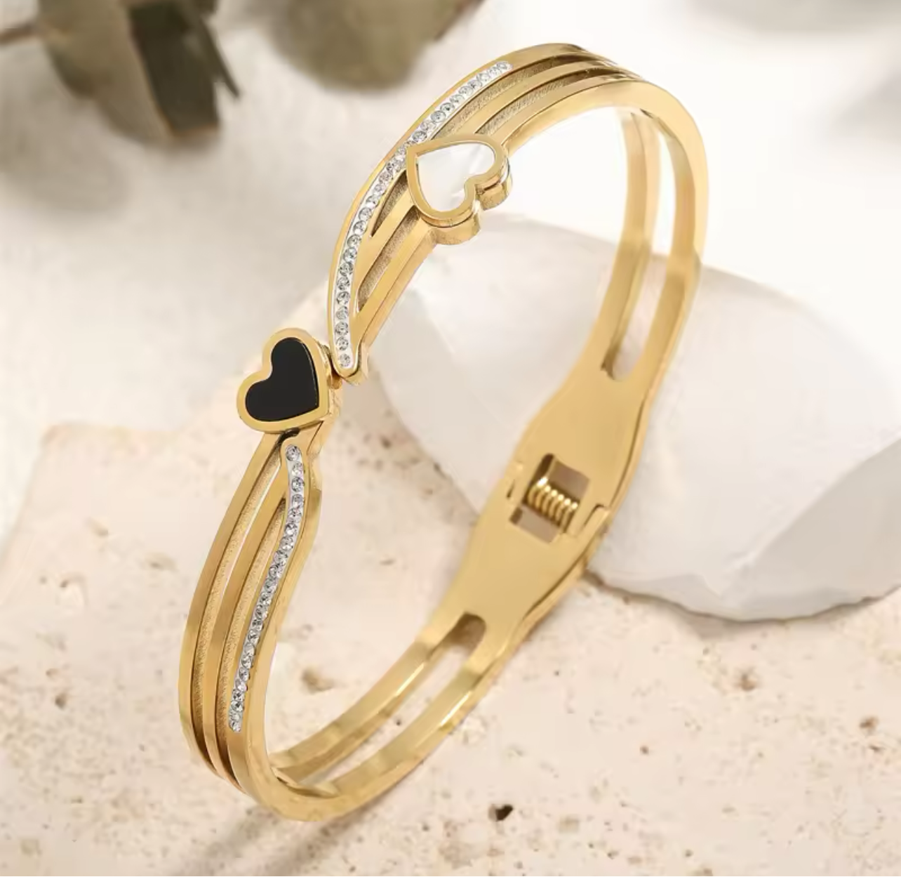 Double hearts Bangle