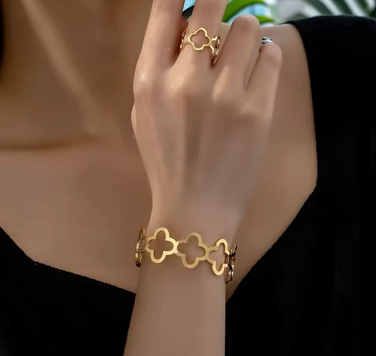 Hollow Flower Bangle & Ring