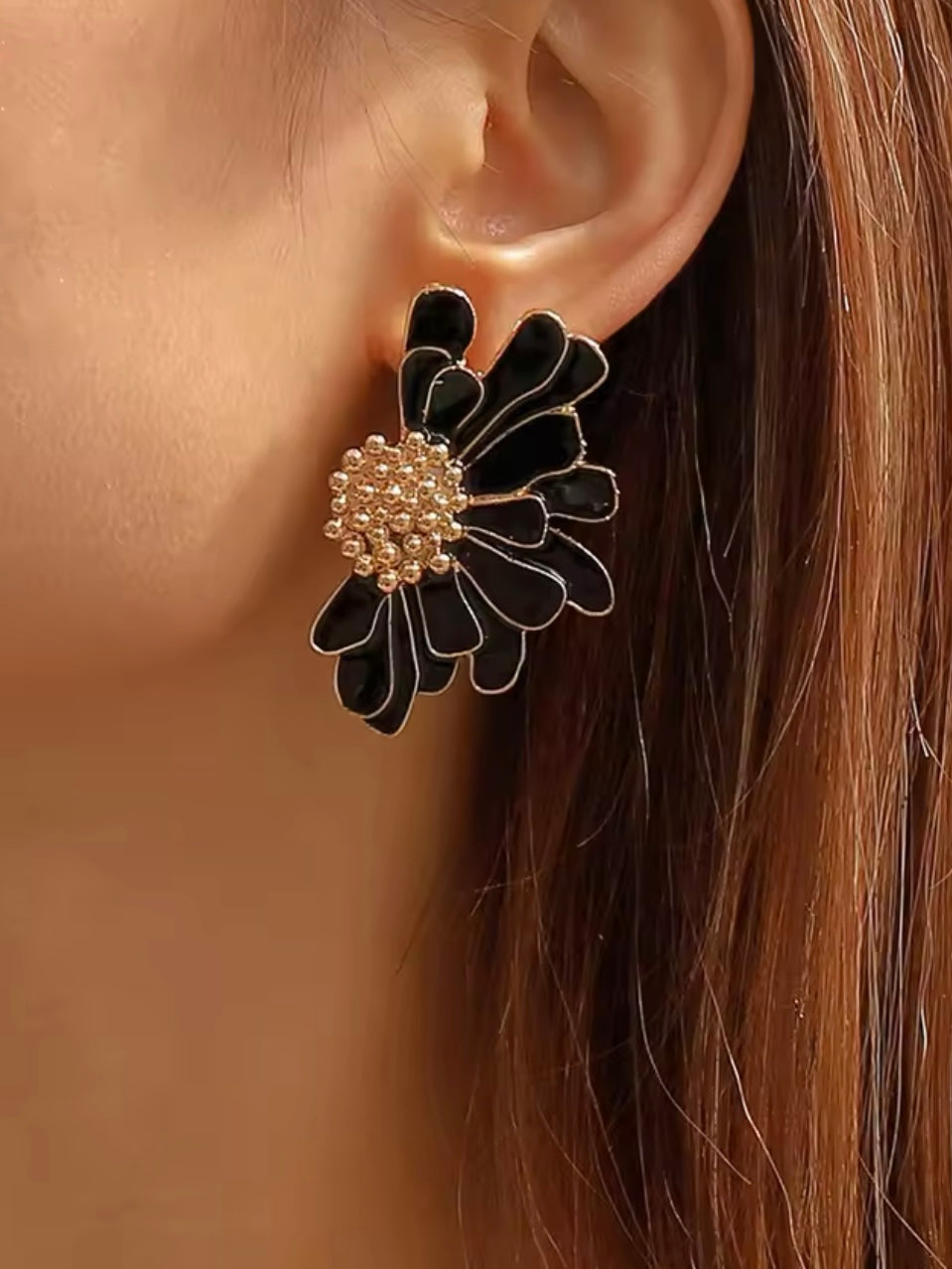 Daisy Collection, Black